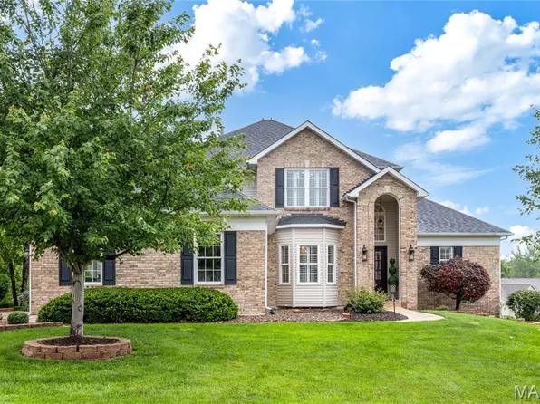 5360 Tower Hill Ct, Weldon Spring, MO 63304