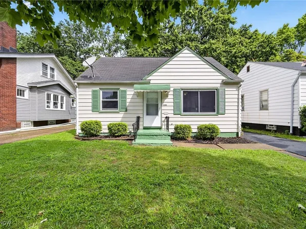 13206 Liberty Ave, Cleveland, OH 44135
