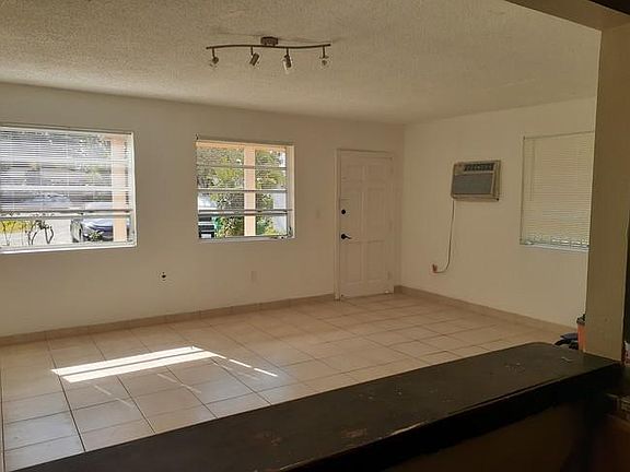 2nd image of 1493 NE 143rd St