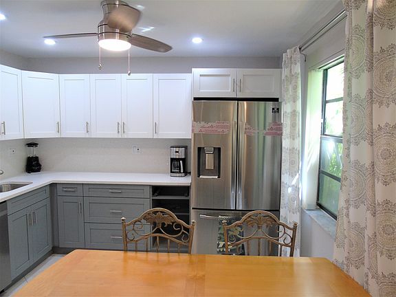 4th image of 51 Piedmont Way #B