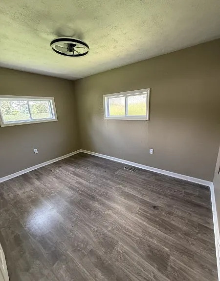 272 Loop Hollow Rd — Photo 7