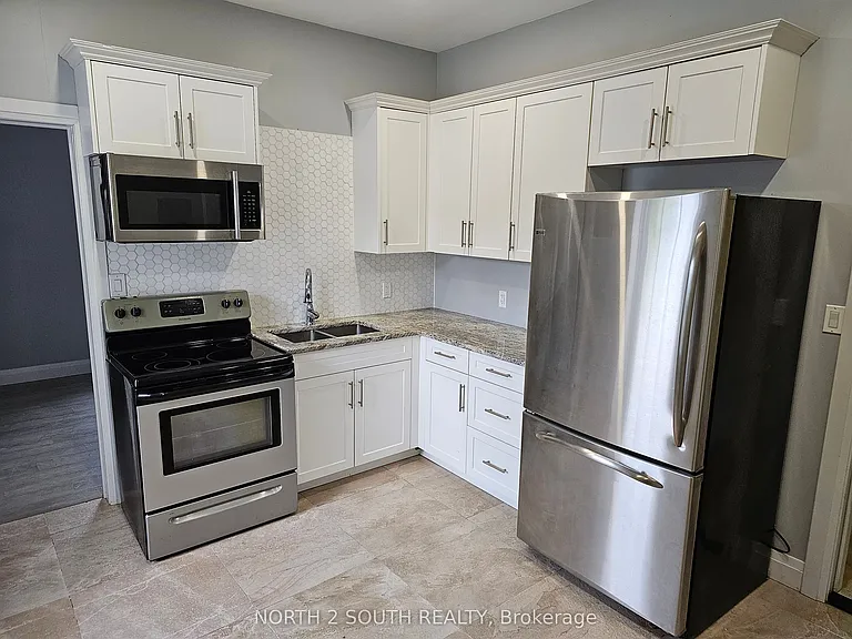 427 Colborne St #5 — Photo 1