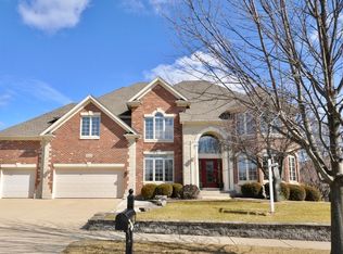4512 Sunningdale Dr, Naperville, IL 60564
