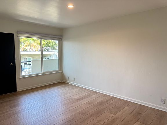 2nd image of 251 N Oakland Ave APT 9