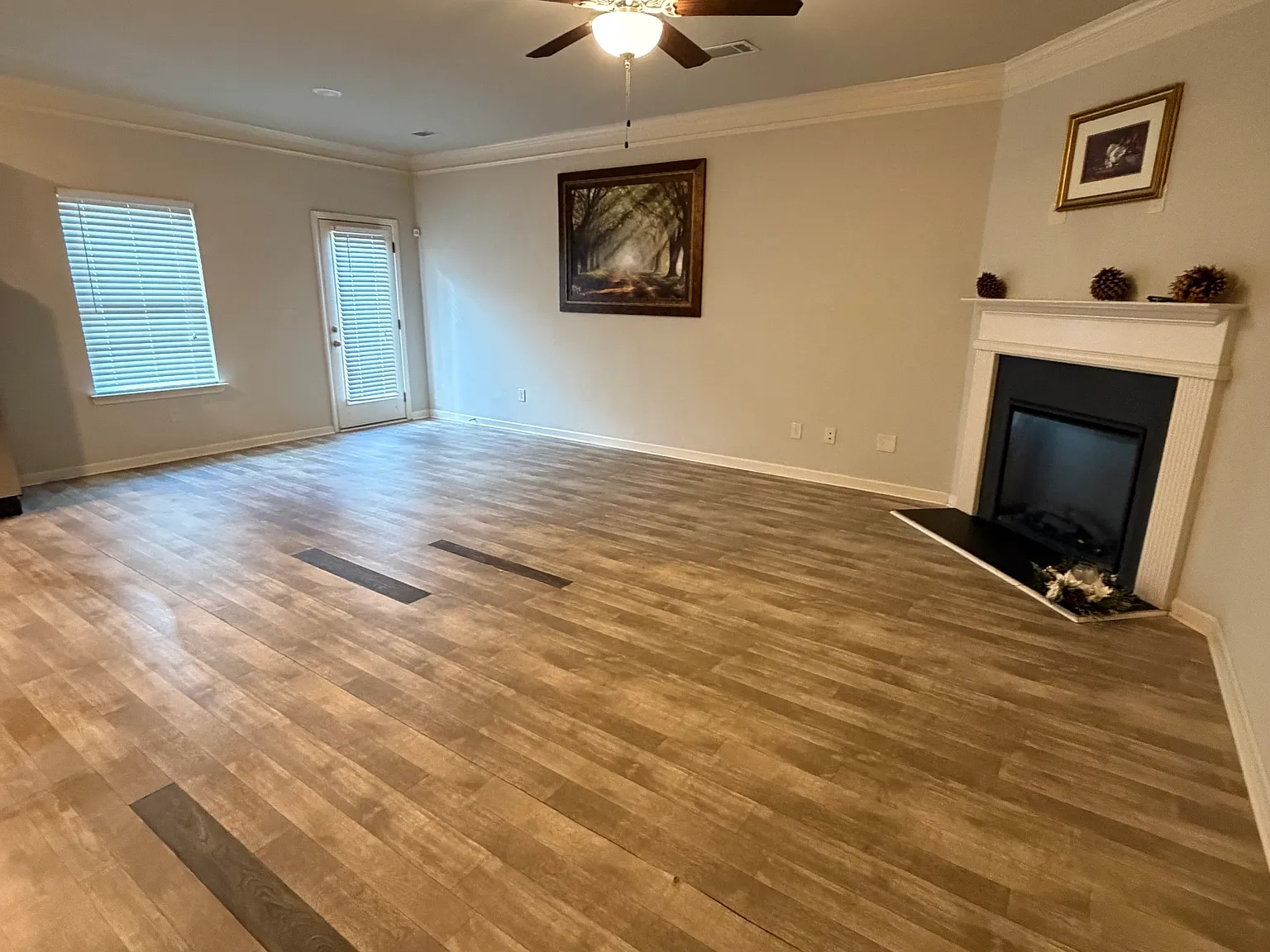 3 bed, 2.5 bath, 1840 sqft, $2,000 — Photo 4