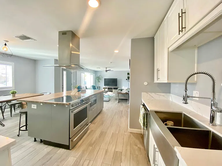3821 N 85th Pl — Photo 19