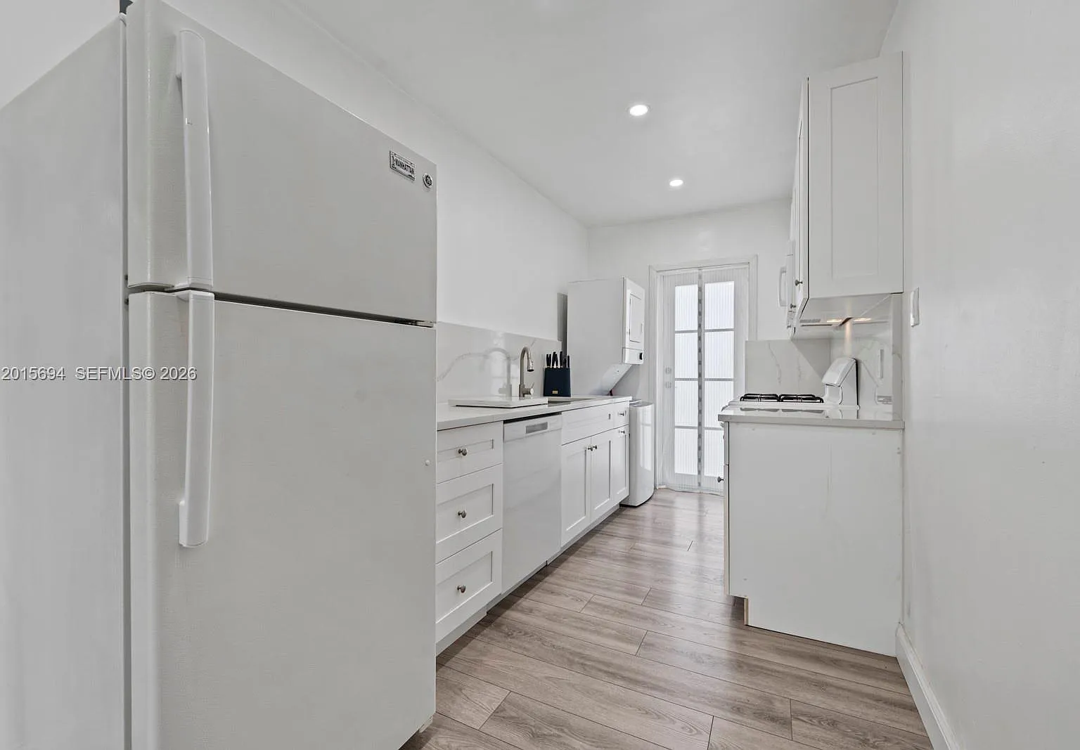 Bay View Condo — Photo 4