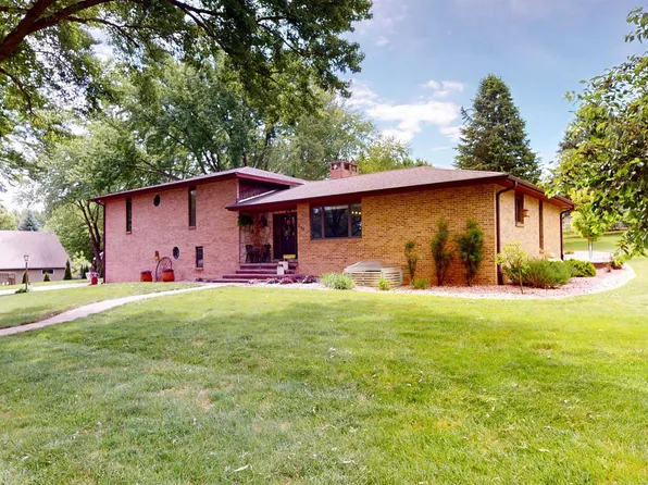 503 Center Ln, Ida Grove, IA 51445