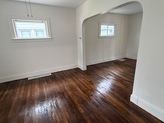 2nd image of 3559 W 122nd St