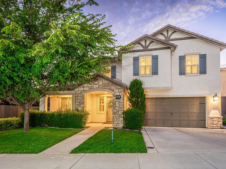 1st image of 808 Dandelion Ln