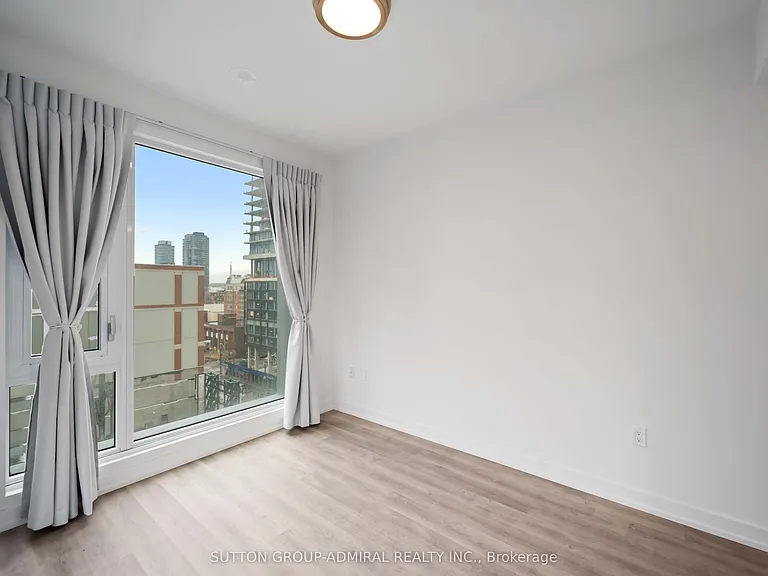 158 Front St E #812 — Photo 21