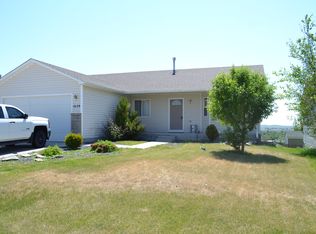 1629 Blues Dr, Cheyenne, WY 82007