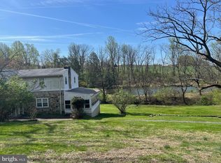 98 Fox Rd, Fleetwood, PA 19522