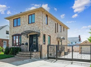 7324 182nd St, Flushing, NY 11366