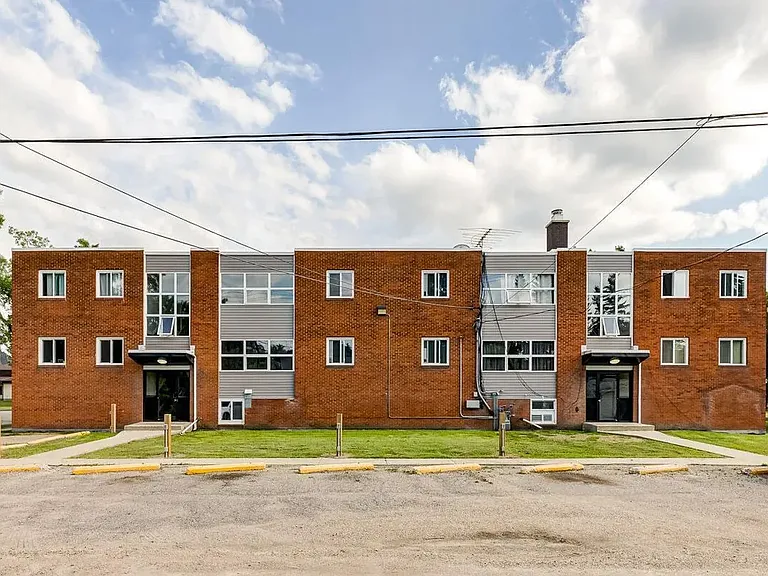 15 Darlington St E #15 — Photo 25