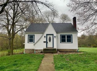 404 N Pitt St, Mercer, PA 16137