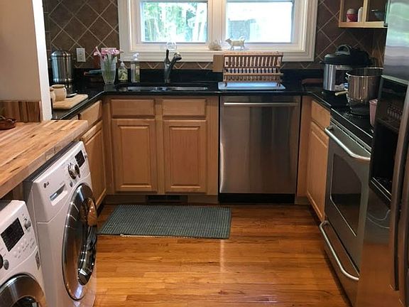 4th image of 705 W Main St APT C