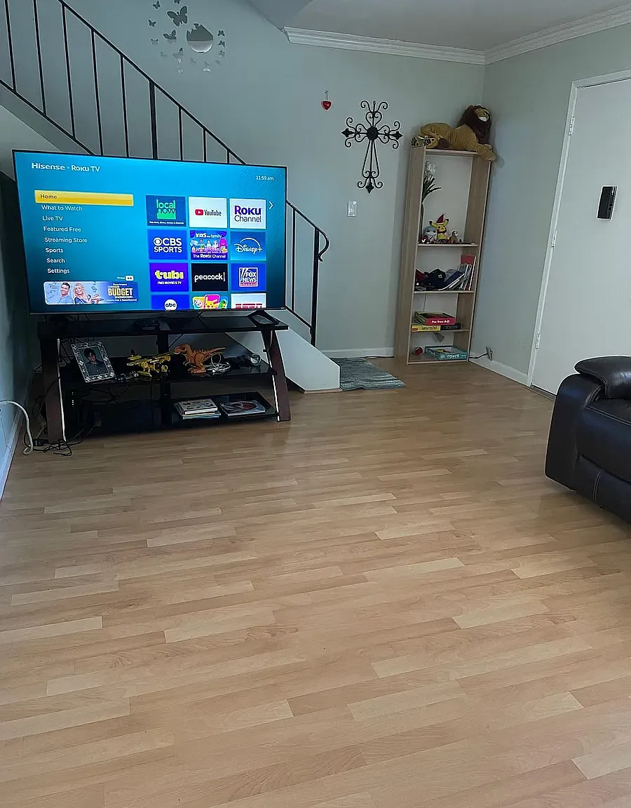 3 bed, 1.5 bath, 1180 sqft, $3,100 — Photo 2