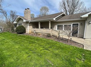 671 Terrace Lake Dr, Columbus, IN 47201