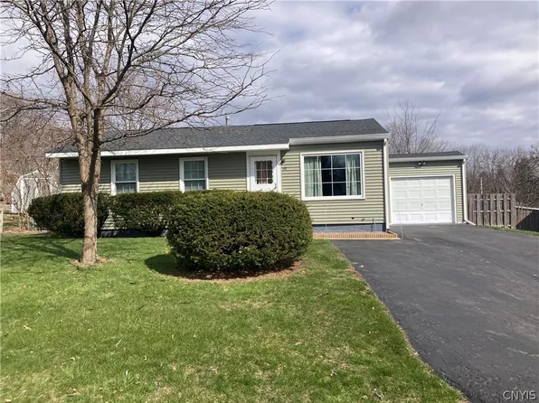 114 Leopold Blvd, Syracuse, NY 13209