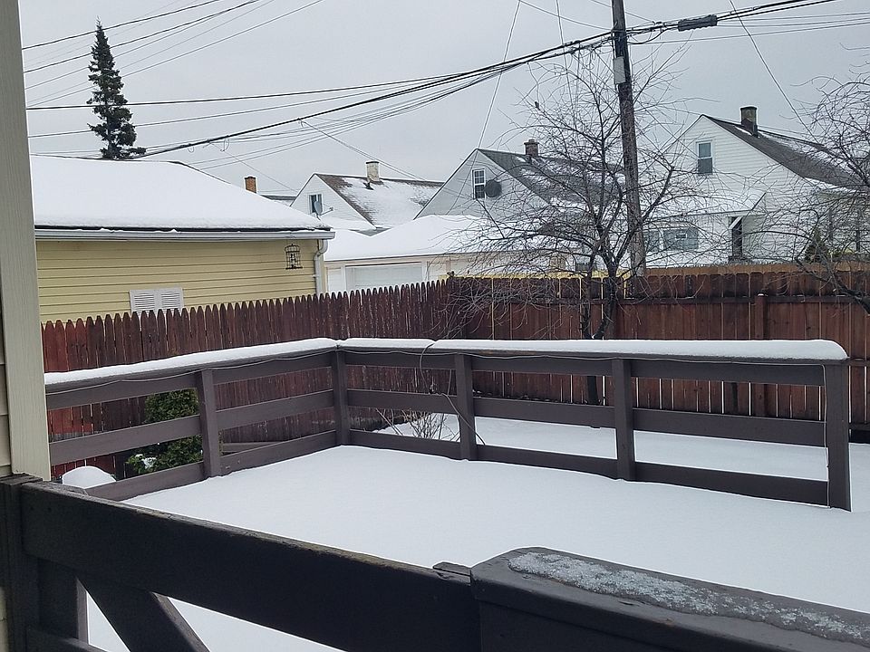 2nd image of 3884 Eldridge St