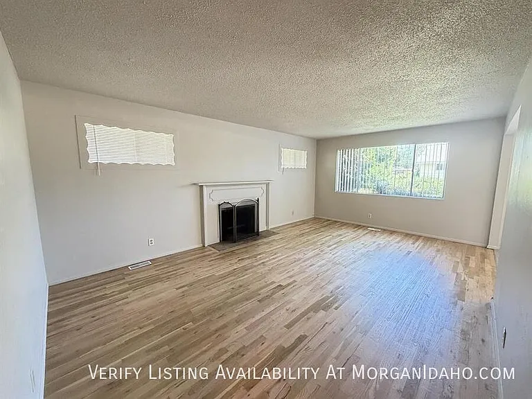 1516 S Owyhee St — Photo 2