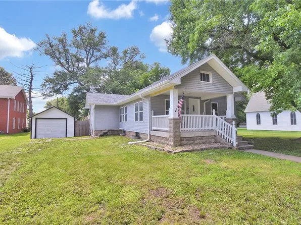 102 N Wall St, Leeton, MO 64761