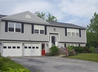 19 Autumn Ln, Brewer, ME 04412