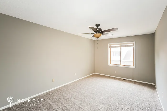 8433 Thomas Ct N — Photo 11
