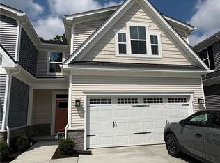 2090 Striper Ct, Carrollton, VA 23314