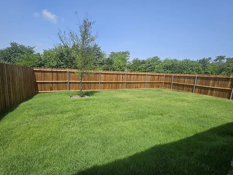 2103 Meadow Park Dr — Photo 11