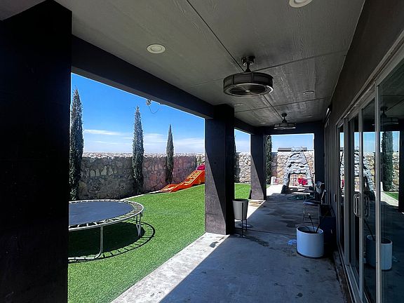 5th image of 13174 Cozy Cove Ave
