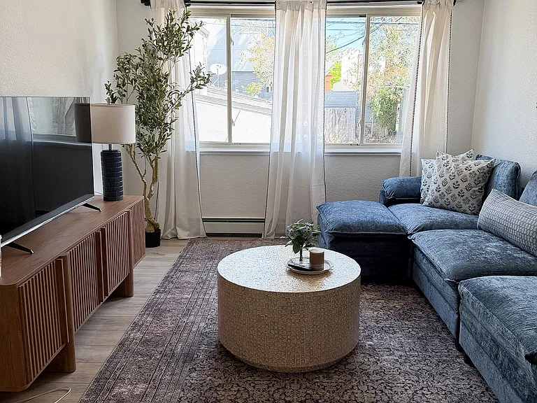 2526 N Clay St #11 — Photo 5