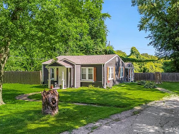 2nd image of 1043 Farmview Dr