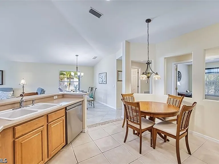 10135 Colonial Country Club Blvd #1202 — Photo 8
