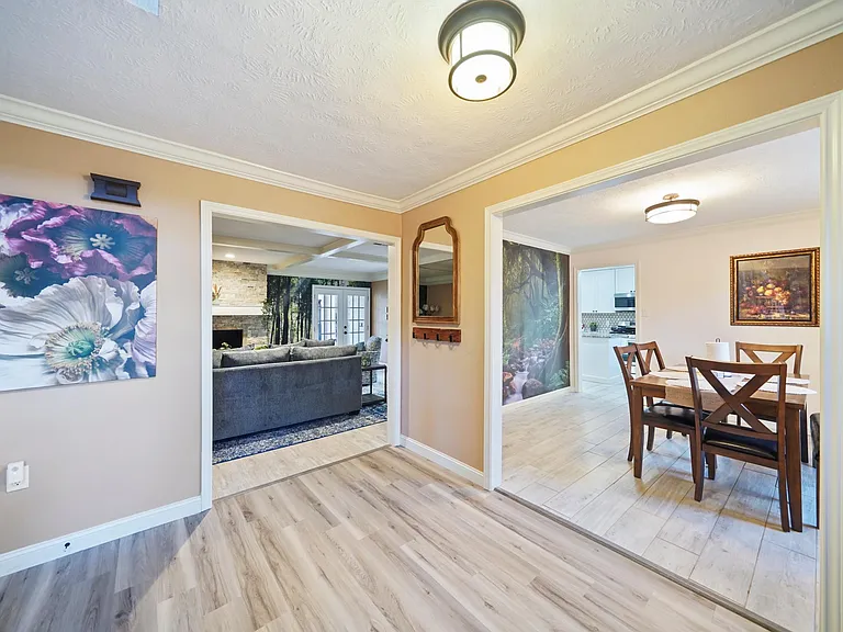 27403 Caperidge Dr — Photo 23