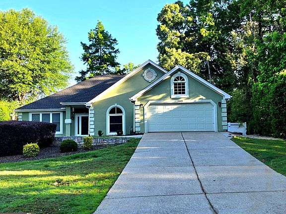 2nd image of 709 Oak Moss Dr