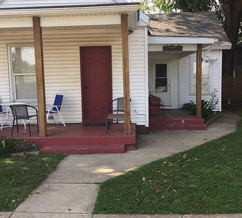 2nd image of 511 Olive St