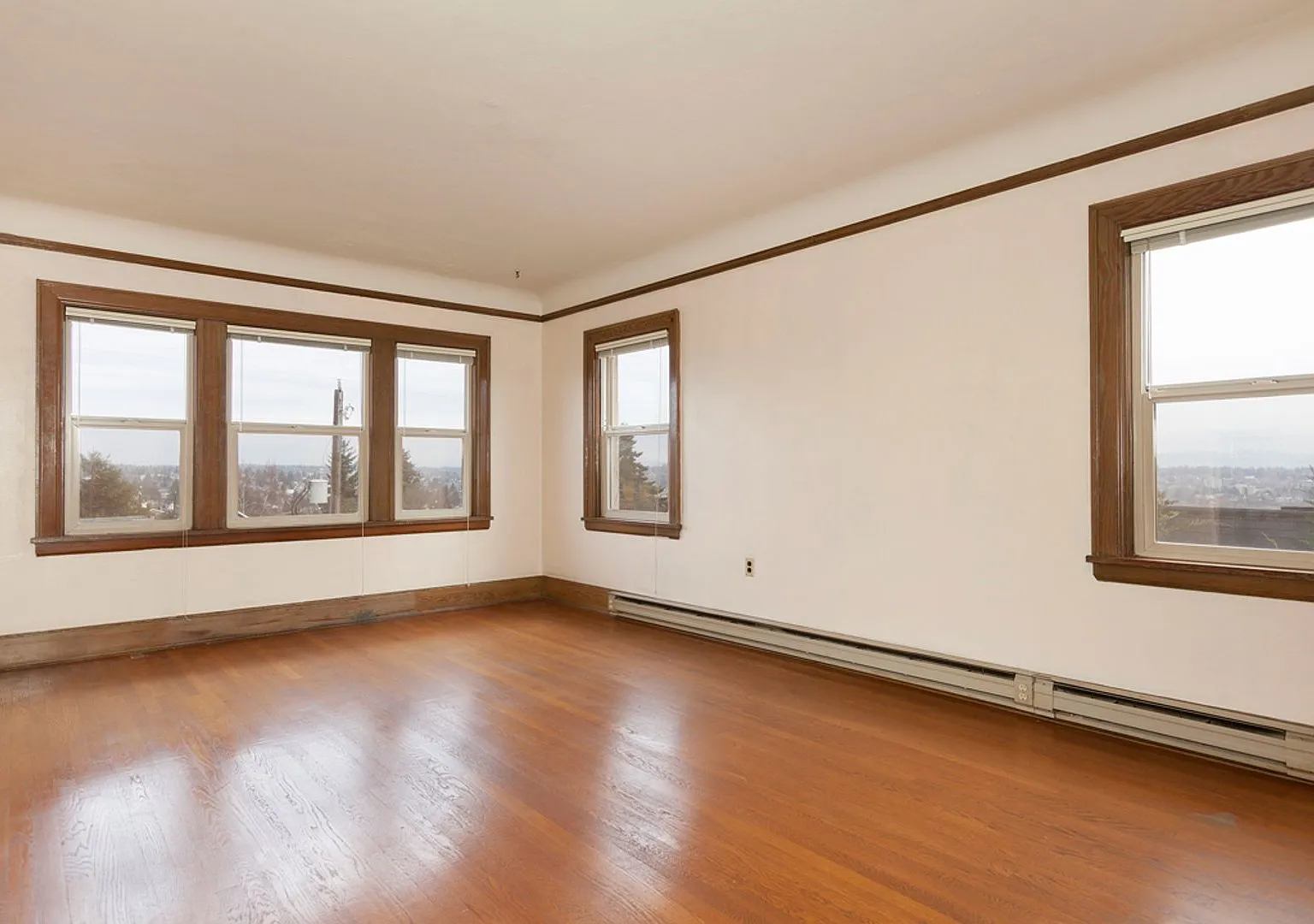St. Helens Apartments — Photo 2