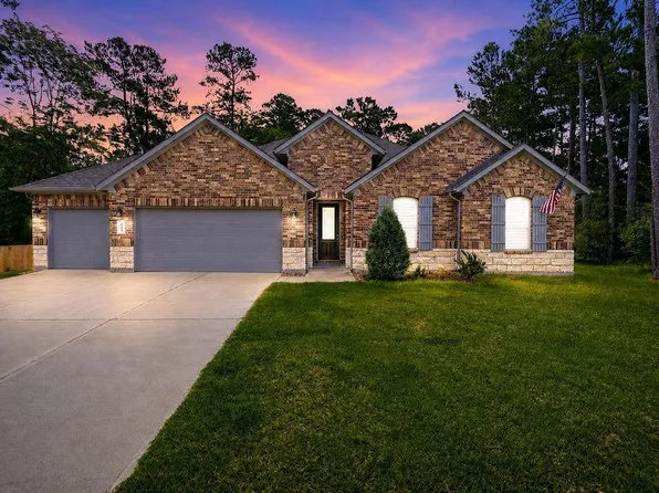 129 Jim Hall Ln, New Waverly, TX 77358