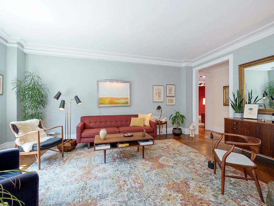 1st image of 905 W End Ave #102