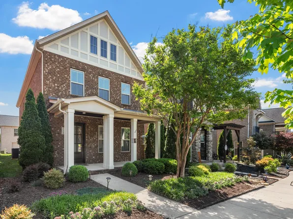 124 Ashcrest Point, Hendersonville, TN 37075