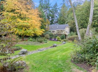 10220 NE Roberts Rd, Bainbridge Island, WA 98110
