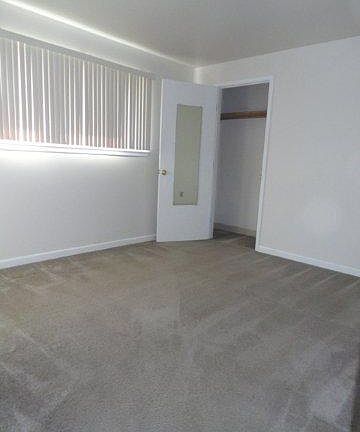 5th image of 11113 Sheridan Ave S #11115
