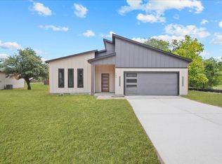 106 W Dogwood Trl, Fate, TX 75087