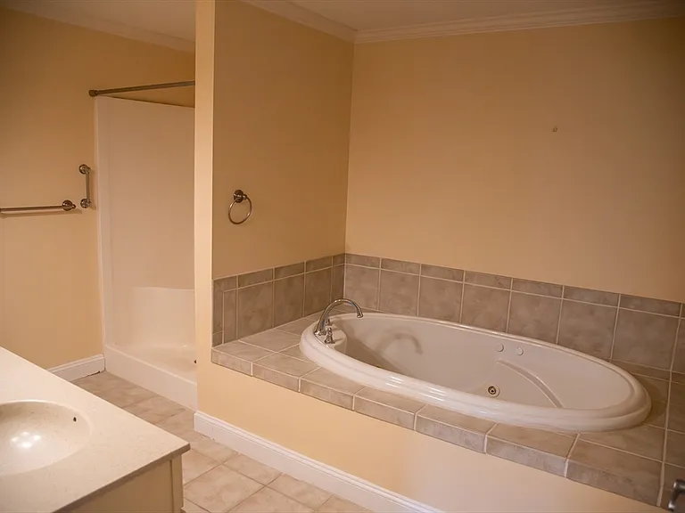 8 Crowninshield St #210 — Photo 13