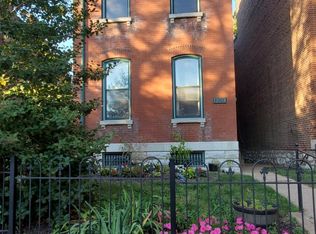1109 Sidney St #A, Saint Louis, MO 63104