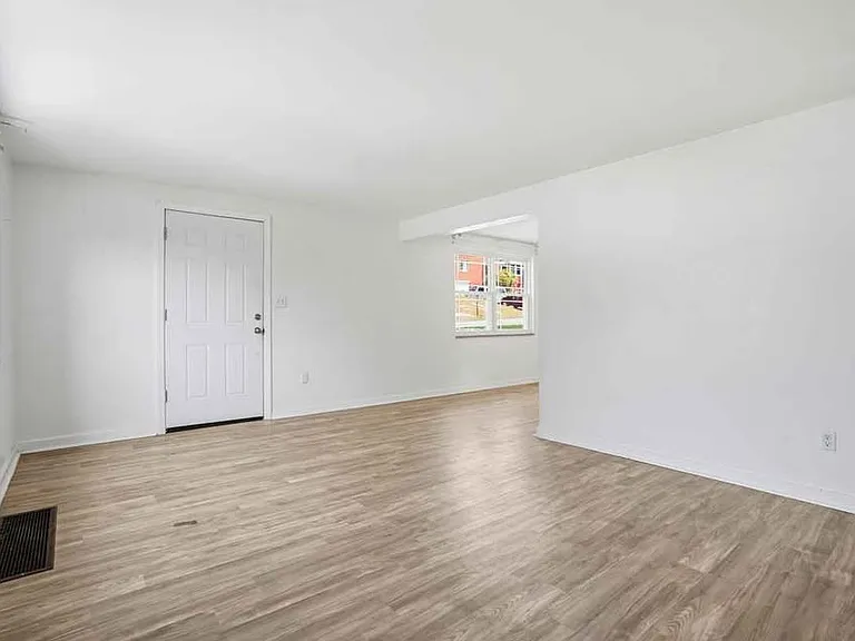 1219 Circle Dr — Photo 17