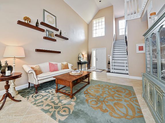 3rd image of 1100 Delray Lakes Dr