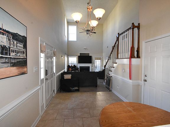 3rd image of 3071 Candlelight Dr